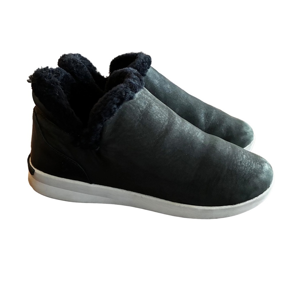 OluKai Malua Hulu Slip On Boot Black Womens 8 Sneaker Suede $160 MSRP
